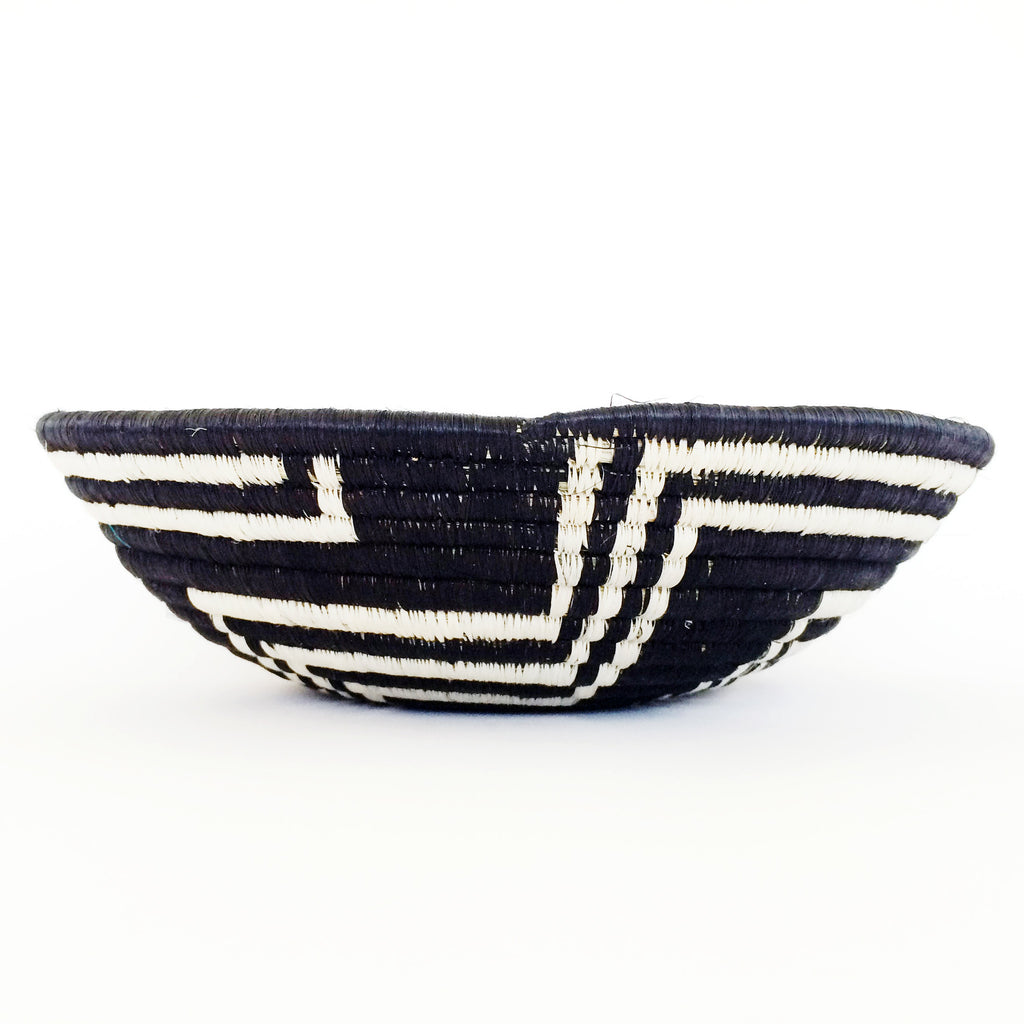 Geometric Plateau Basket